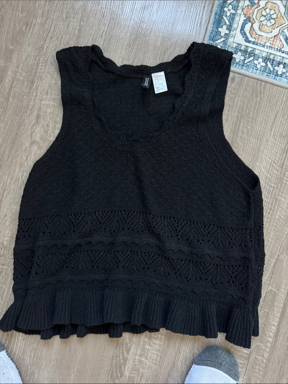 Divided Black Sleeveless Knit Tank Top with Lace Panels